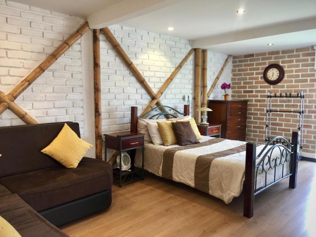 דירות קואנקה "Bambu Sierra" Cozzy Ecological Lofts מראה חיצוני תמונה