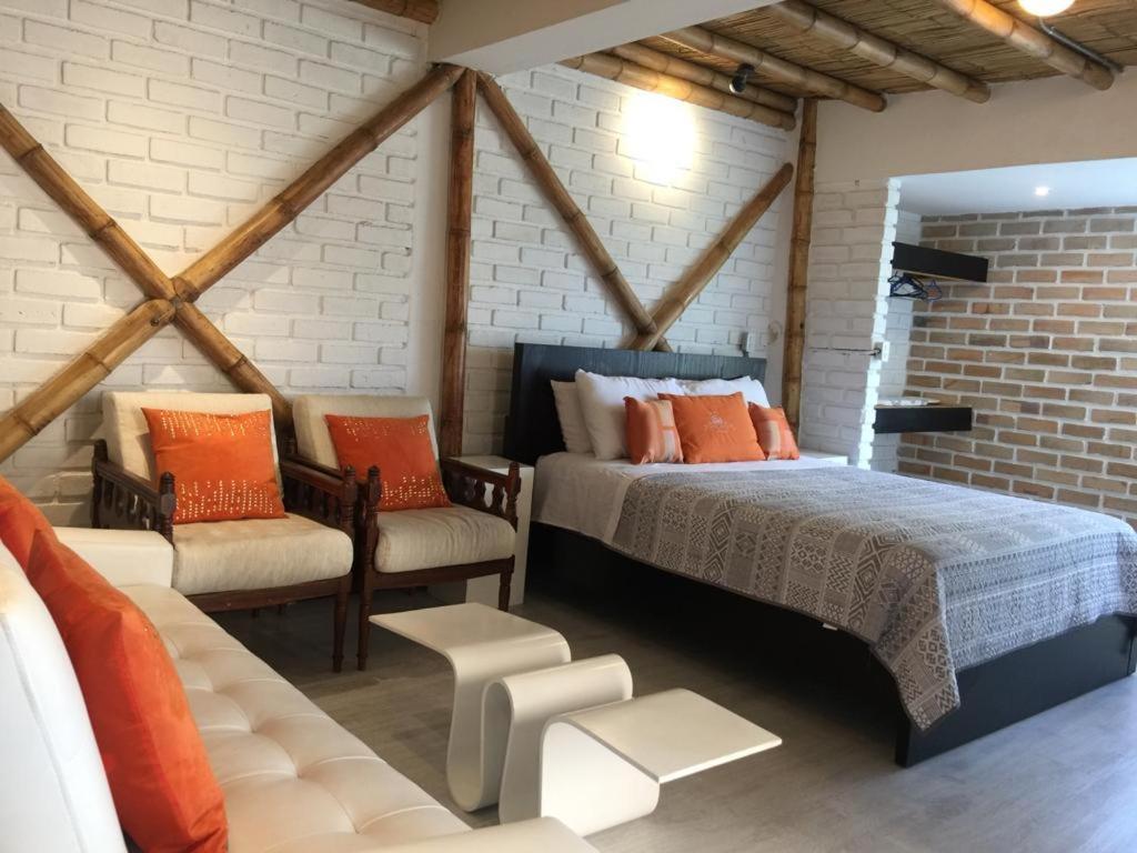 דירות קואנקה "Bambu Sierra" Cozzy Ecological Lofts מראה חיצוני תמונה